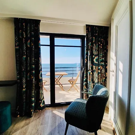 酒店 Le Paquebot 维埃尔维勒