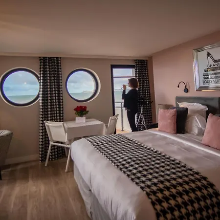 Hotel Le Paquebot