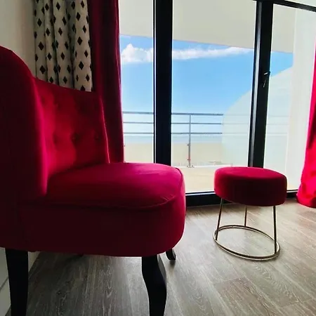 Le Paquebot Hotel