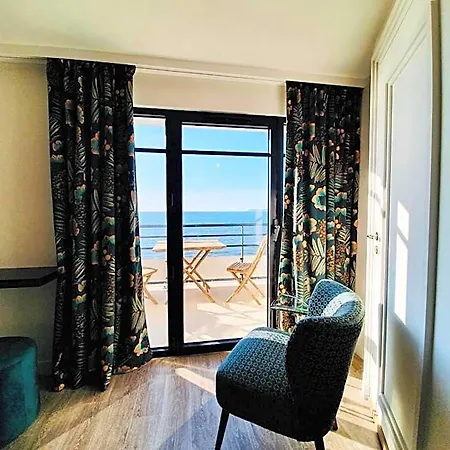 Le Paquebot Hotel 4*