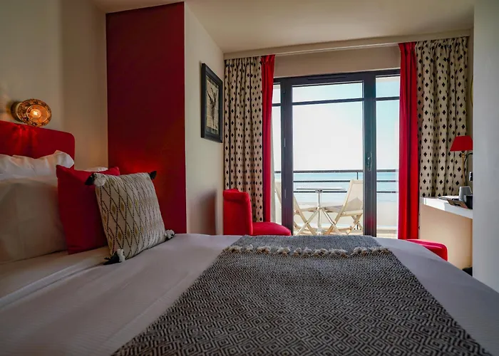 Le Paquebot Hotel 4*